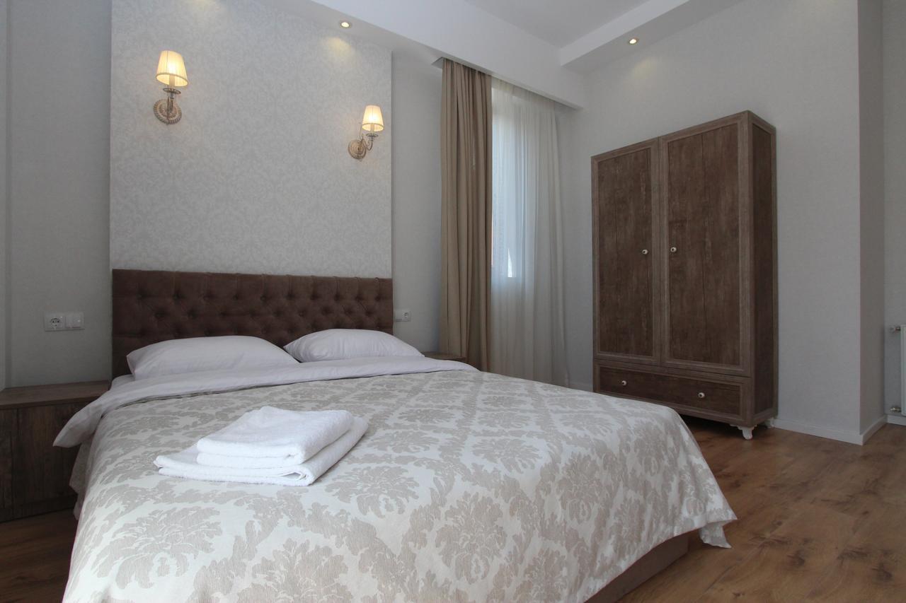 New Apartment In Old Tbilisi Luaran gambar