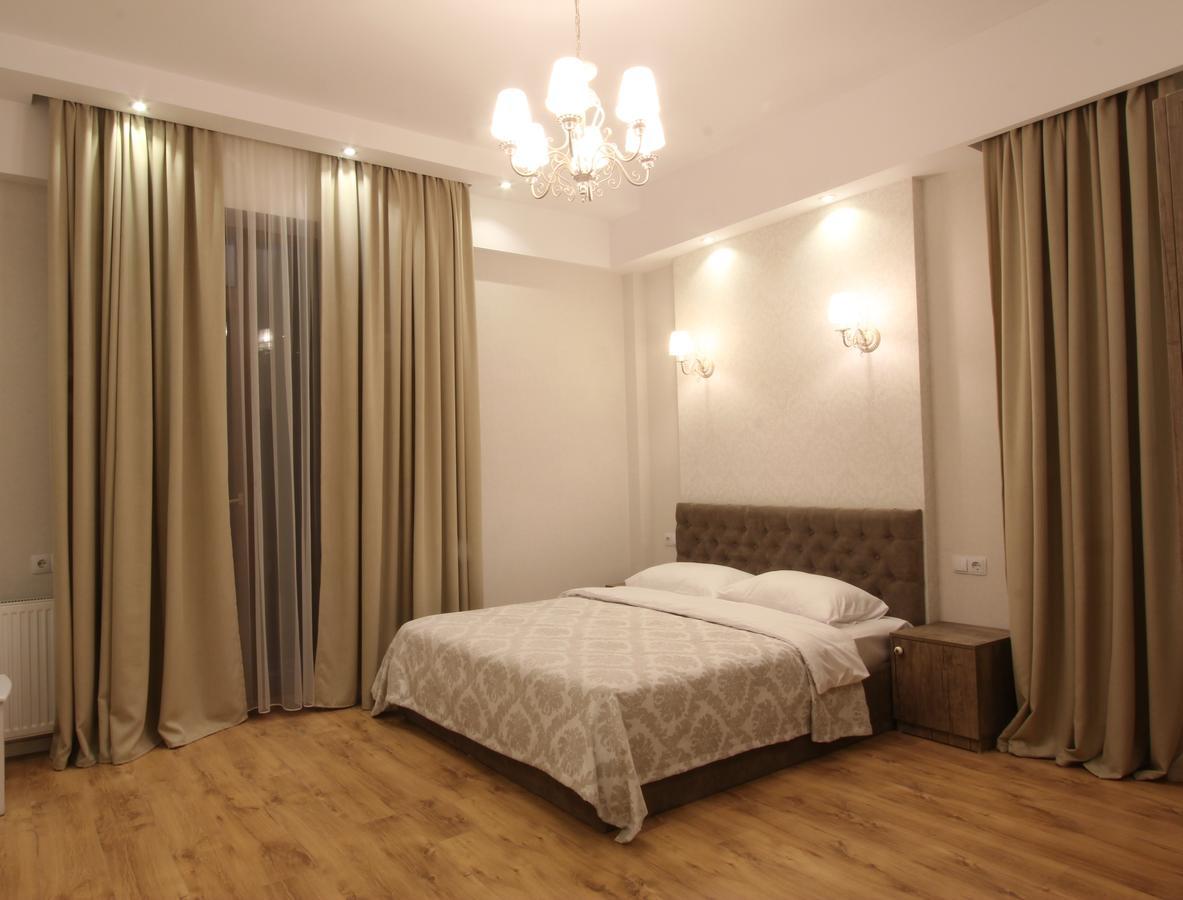 New Apartment In Old Tbilisi Luaran gambar