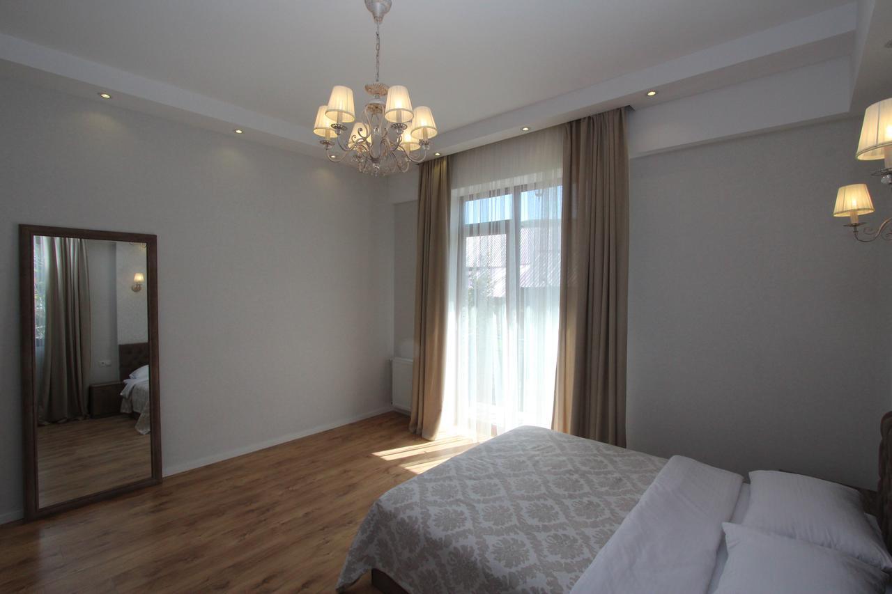 New Apartment In Old Tbilisi Luaran gambar