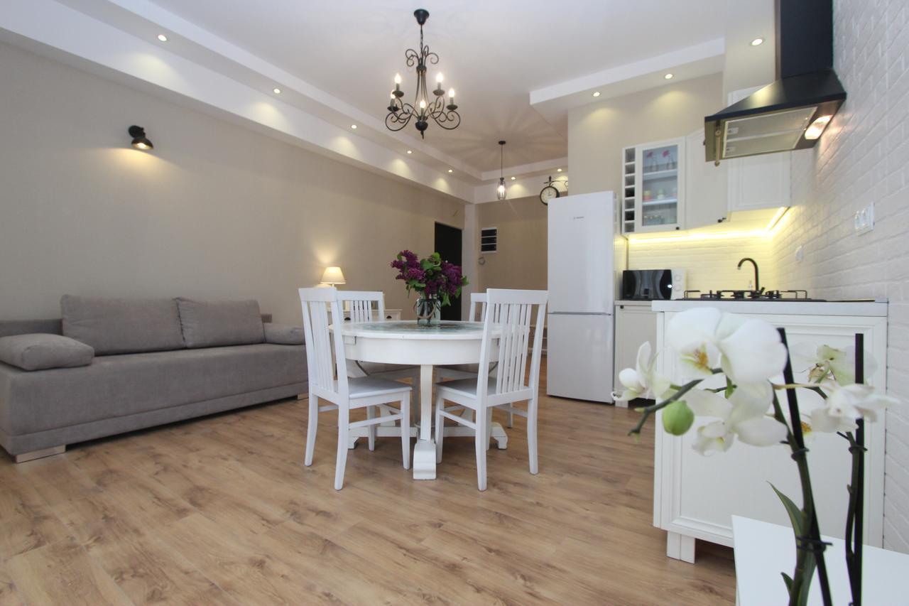 New Apartment In Old Tbilisi Luaran gambar